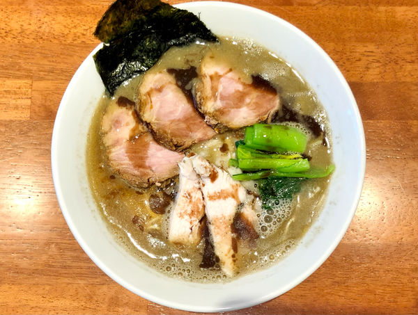 「★煮干ラーメン(トリュフ風味)🍜¥800」@魚貝中華そば 西尾久さんごの写真