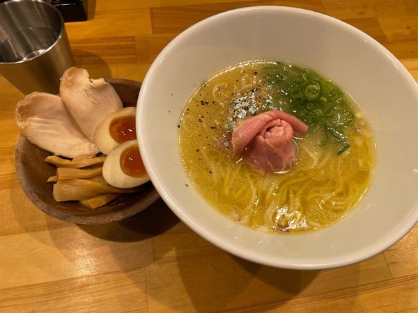 「特製鶏白湯ラーメン@1200」@らぁ麺 なお人の写真
