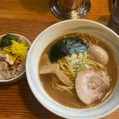 煮干しラーメン しんらぎ。の画像