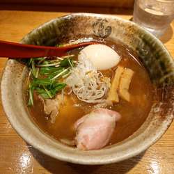 味玉焼きあご塩ラーメン