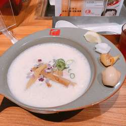 鶏白湯ラーメン