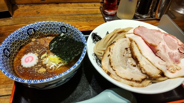 「濃厚チャーシューつけ麺」@松戸中華そば 富田食堂の写真