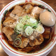 黒い中華そば 伊とうの画像