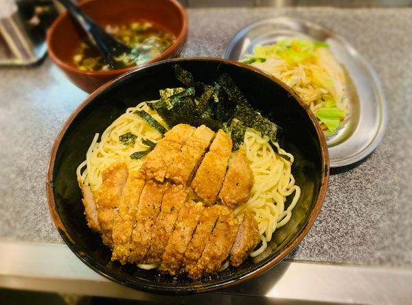 「ざる排骨（￥970）＋野菜（温￥100）」@万世麺店 有楽町店の写真