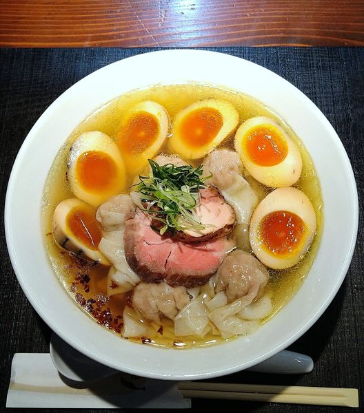 「わんたん麺 (塩味) 1200円＋くんたま 100円×3」@らーめん 鉢ノ葦葉の写真