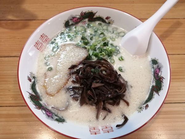 「博多豚骨ラーメン　　620円」@コハクノトキの写真