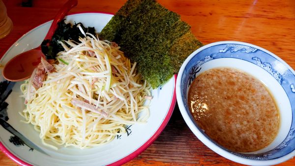 「ネギつけ麺900円　　中盛100円」@椿 ラーメンショップ 木立店の写真