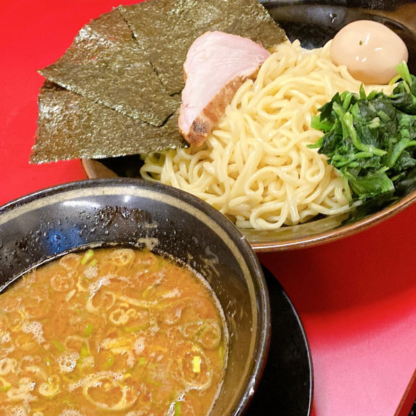「つけ麺(麺硬め油多め)＋味玉＋金麦(おつまみ付)」@柏 王道家の写真
