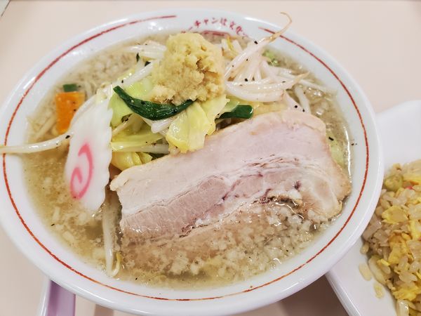 「背脂生姜タンメン＋半チャーハン」@ラーチャン専門 我武者羅 蒲田店の写真