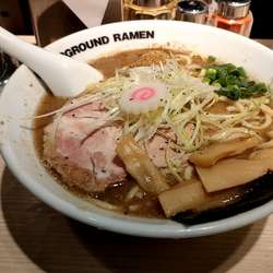 ラーメン　830円