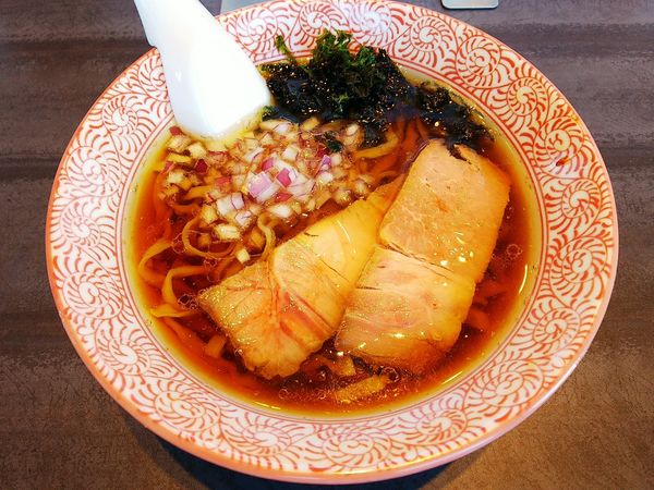 「淡麗煮干（手揉み麺）」@麺や べらぼうの写真