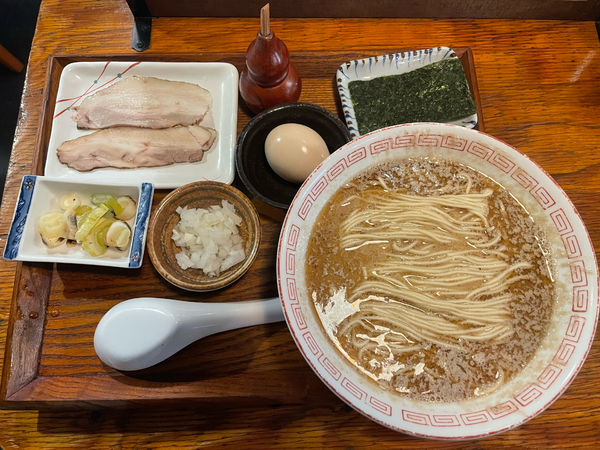「鯵(850円)＋トリュフ煮卵(100円)」@炭火焼濃厚中華そば 倫道の写真