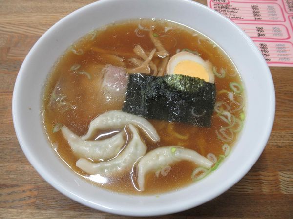 「水餃子ラーメン（700円）」@嵐屋の写真