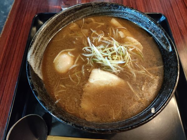 「中華そば小」@もちもちの木 川越店の写真