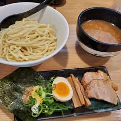 超濃厚魚介つけめん