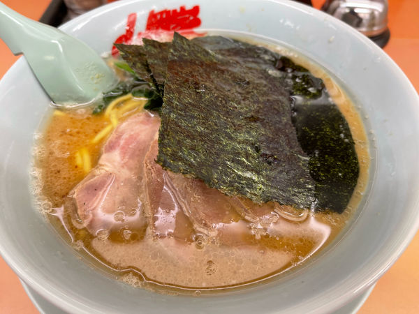 「醤油チャーシュー麺」@ラーメン山岡家 上尾店の写真