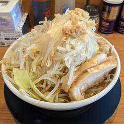 ラーメン（野菜ましまし、あぶら、ニンニク少し）