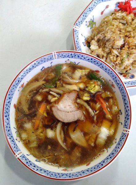 「タンメン＋チャーハン 730円」@中華天国 金山店の写真