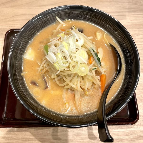 「味噌タンメン780＋唐揚げセット220＝￥1000」@埼玉タンメン 山田太郎 川島インター店の写真