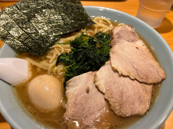 「醤油全部のせ」@横浜家系ラーメン 平田屋の写真