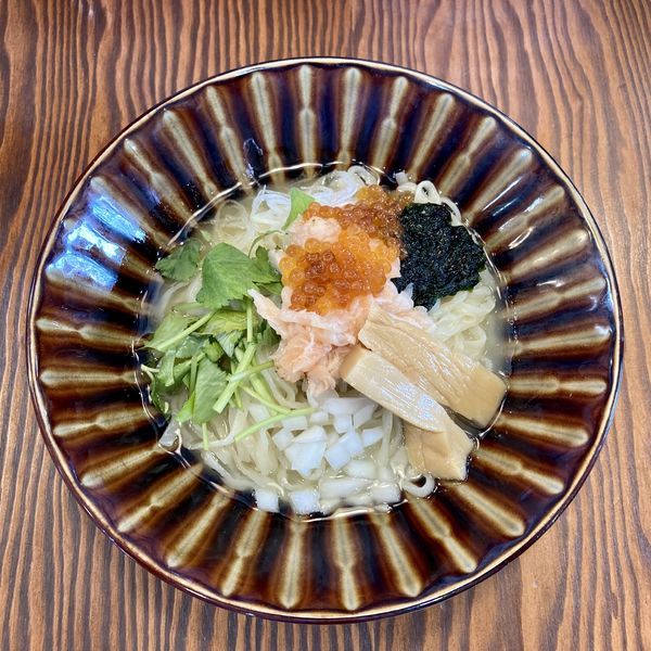 「サーモンとイクラと生海苔と山葵の和えそば￥1,000」@拉麺 イチバノナカの写真