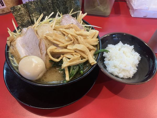 「白ネギラーメン」@家系ラーメン 王道 神道家の写真
