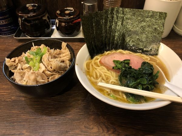 「ラーメン＋スタミナめし＋海苔」@伝家 志木店の写真