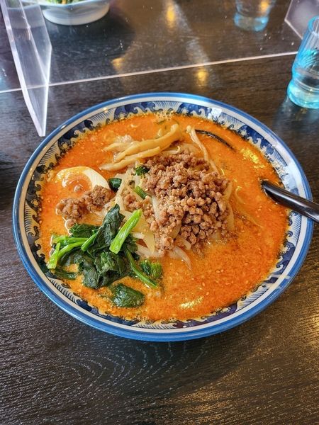 「辛担々麺」@らーめん食堂 れんげ 岡谷店の写真