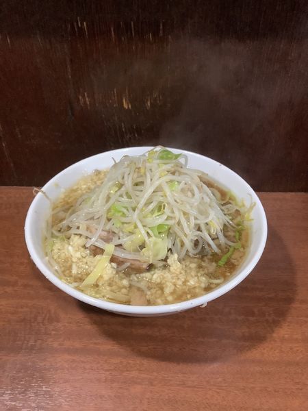 「ラーメン少なめ、野菜少なめ、ニンニクマシ」@D麺の写真