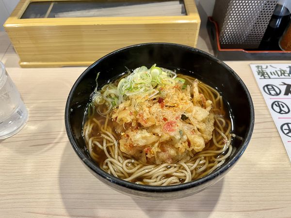 「かき揚げ天そば400円」@丸八そば 菊川店の写真