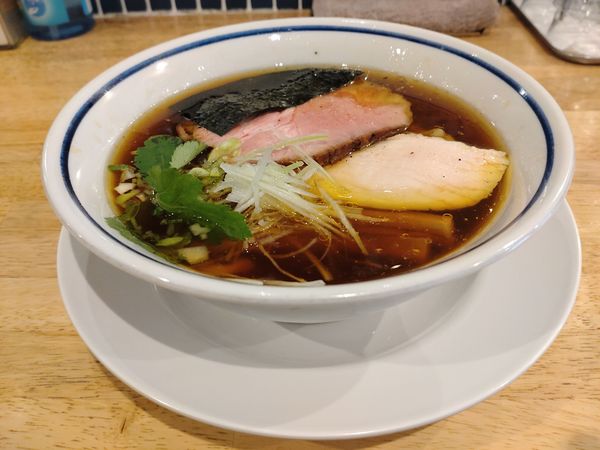 「醤油　９００円」@手打式超多加水麺 ののくらの写真