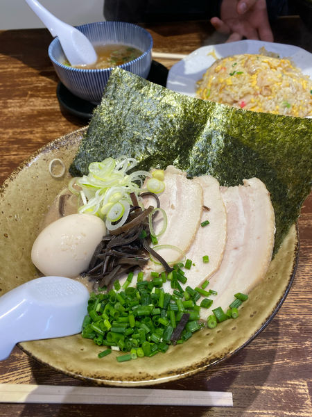 「特製鬼濃豚骨」@博多ラーメン とんこつ家の写真