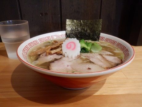 「しおらーめん」@柳麺かいとの写真