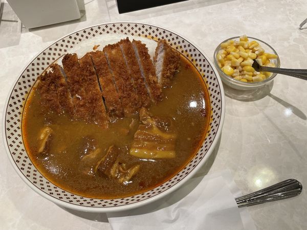 「カツカレー、辛口変更」@モンスナック 新宿野村ビル店の写真