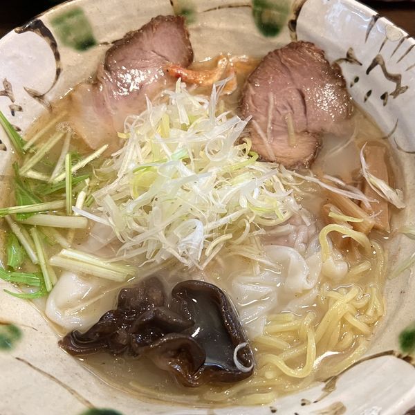 「焼きあご塩＋海老わんたん」@いち井の写真