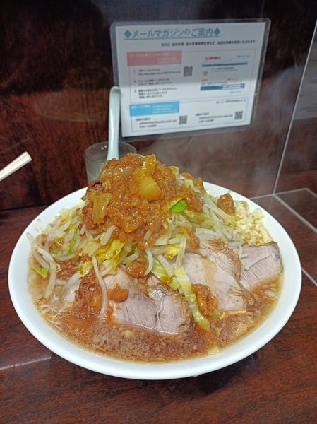「大ラーメン850円卵50円」@ラーメン二郎 めじろ台店の写真