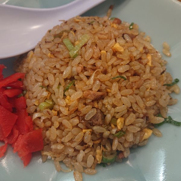 「チャーシューメン1050円、半チャーハンセット300円他」@らーめん大翔の写真