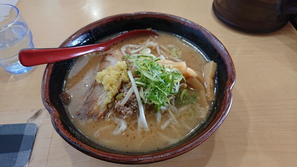 「味噌ラーメン・・・750円」@北海道らーめん 麺処うたり 平塚四之宮店の写真