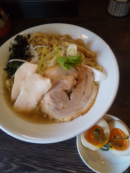「【限定】牛塩中華そば850円煮玉子100円(大盛無料)」@最高峰牛骨ラーメン 麺房 徳山の写真