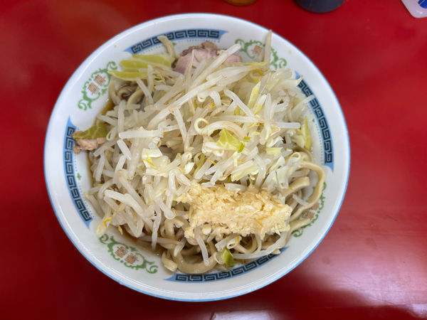 「小ラーメン、脂少なめ、ニンニクヤサイ」@ラーメン二郎 目黒店の写真