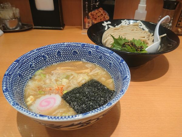 「朝の生七味つけめん」@六厘舎の写真