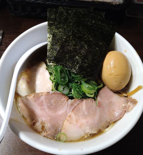 「貝だしらぁ麺 醤油 特製(大盛り)+青ネギ」@貝だしらぁ麺と鶏白湯らぁ麺 ふじをの写真