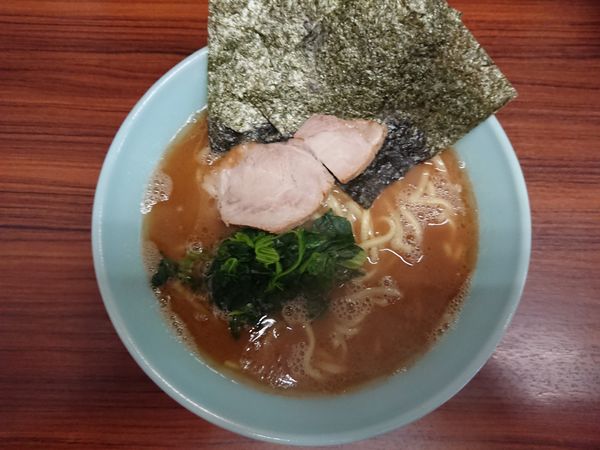 「ラーメン￥650＋サービスライス」@横浜ラーメン 武蔵家 大山店の写真