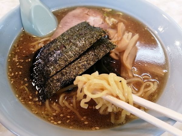 「醤油らーめん(650)」@つけ麺 大雄 片倉町店の写真