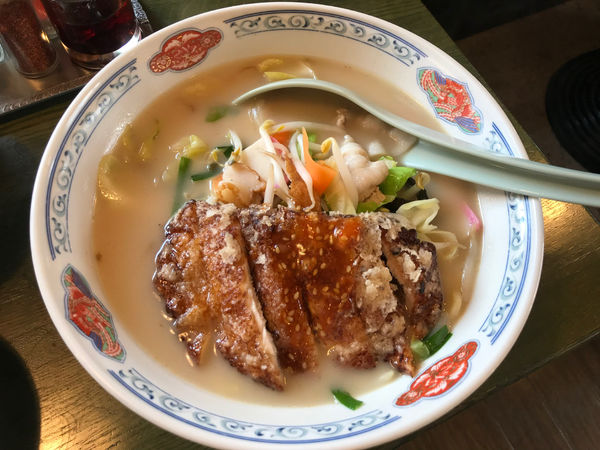 「Aセット（特製ちゃんぽん＋餃子＋半ライス）」@すぱいすの写真