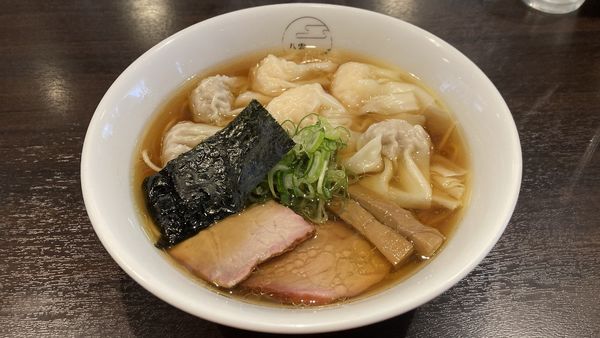 「特製ワンタン麺（黒だし）」@八雲の写真