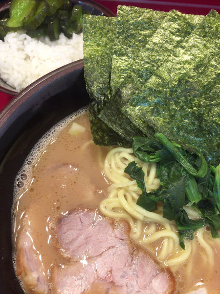 「特製ラーメン」@らーめん 谷瀬家 新橋店の写真