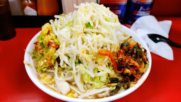 「大・ピリ辛にらだれ(ヤサイ灼熱)¥930」@ラーメン二郎 中山駅前店の写真