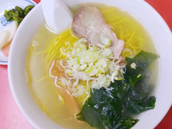 「塩ラーメン（大盛）」@上海亭の写真