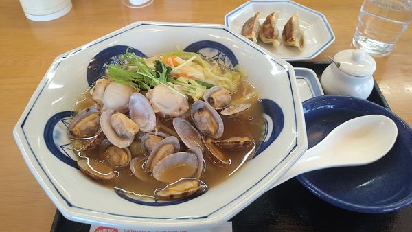 「あさりとほたての旨ダシちゃんぽん¥890+餃子3個¥140-」@長崎ちゃんぽん リンガーハット 栃木小山店の写真